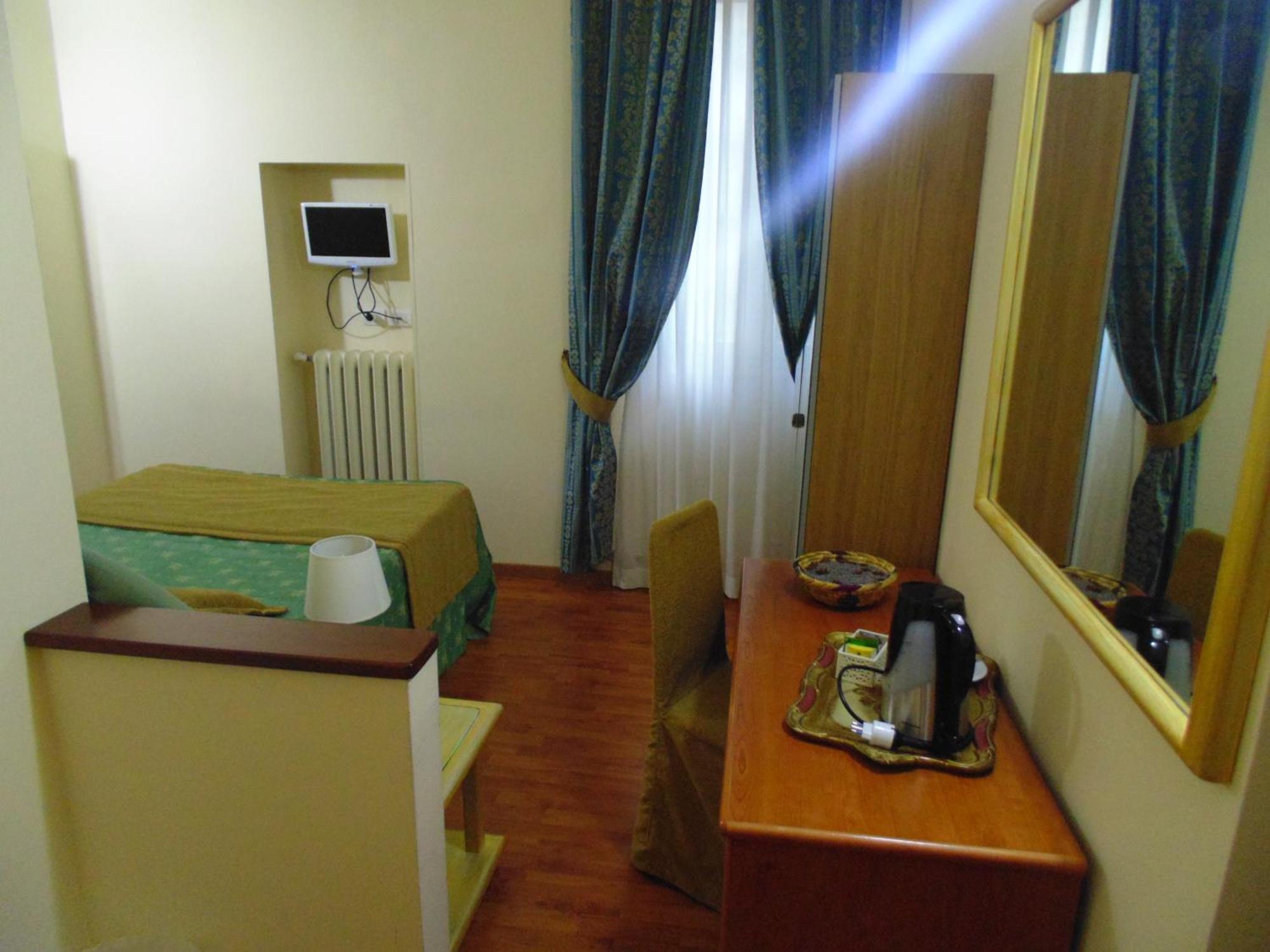 피렌체 릴레 단테 에 베아트리체 B&B 객실 사진